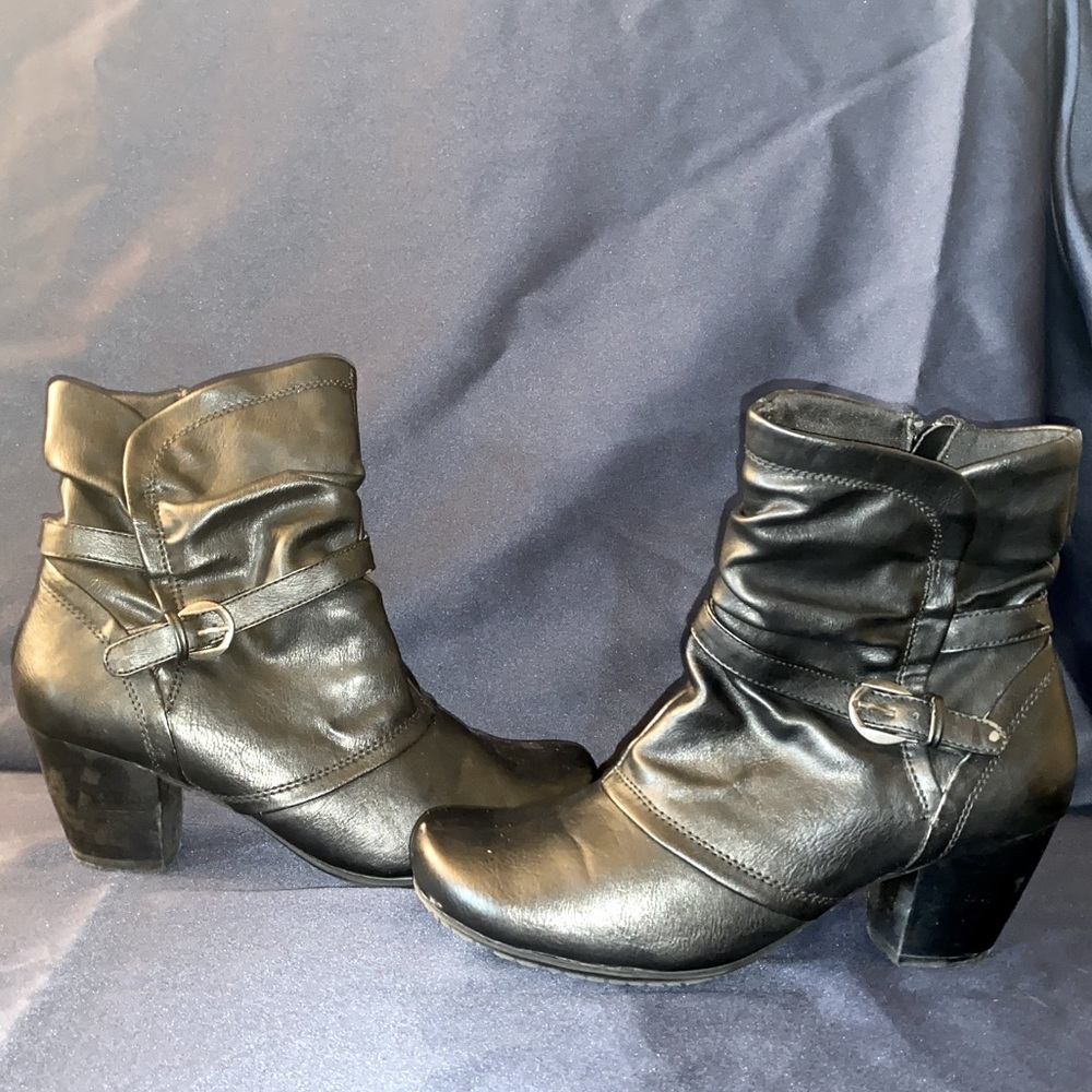 BareTraps Women’s Black Boots Size 9 1/2 - Preowned